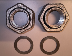 Śrubunek 2 szt żeliwny pompy obiegowej 32 mm